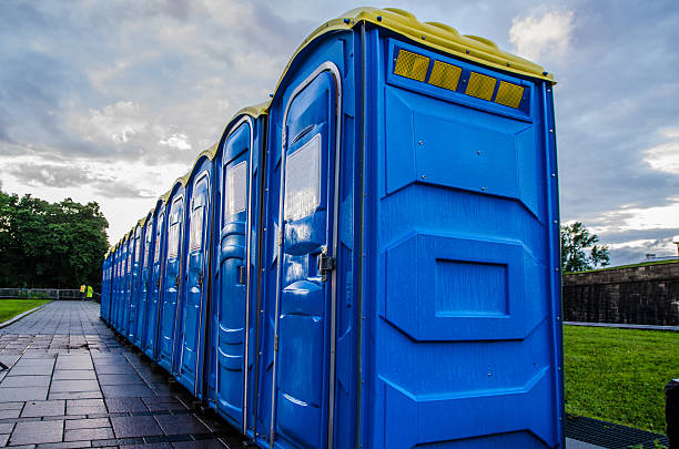 Best Portable restroom trailer rental  in Menomonee Falls, WI